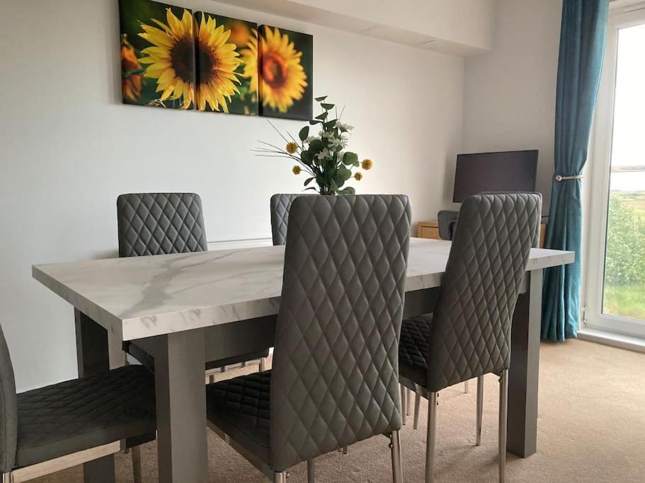 Beautiful 2 Bedroom Flat Overlooking Golf Course Carnoustie Luaran gambar
