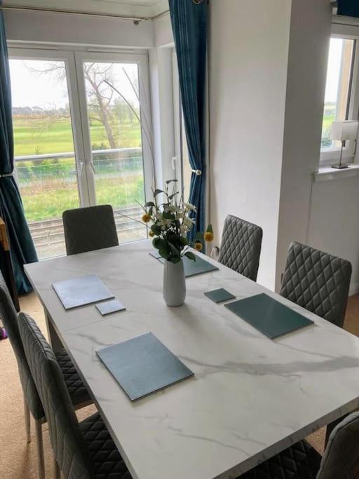 Beautiful 2 Bedroom Flat Overlooking Golf Course Carnoustie Luaran gambar